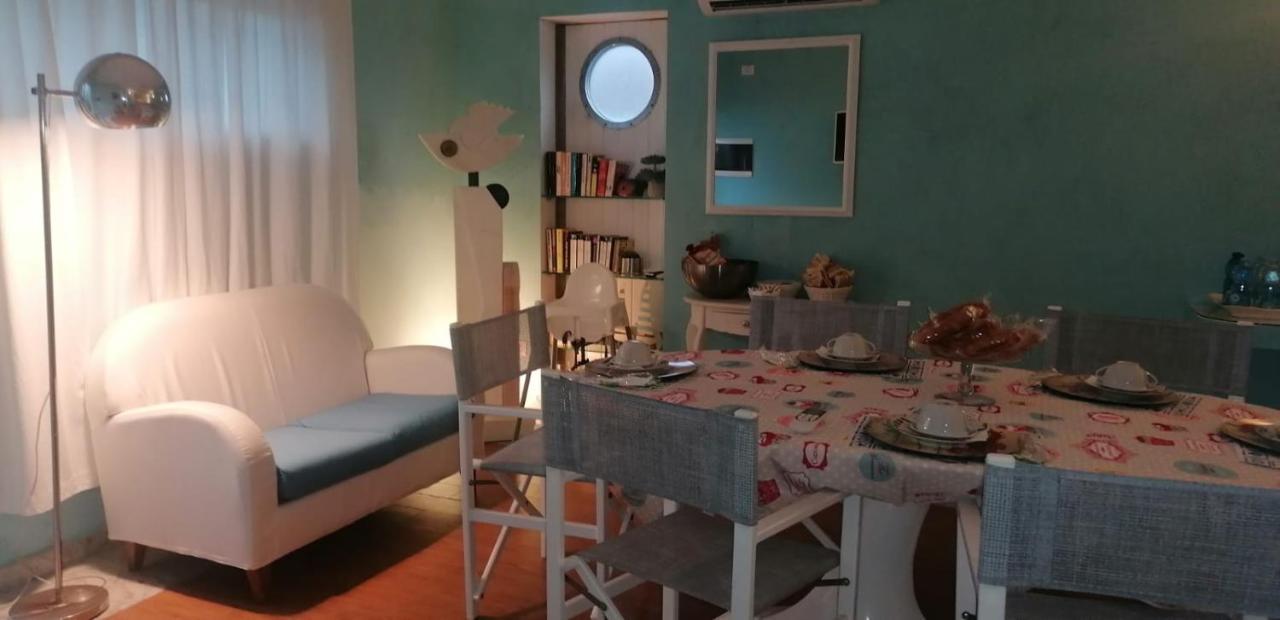 Bed & Breakfast Venezia مارينا دي كارّارا المظهر الخارجي الصورة