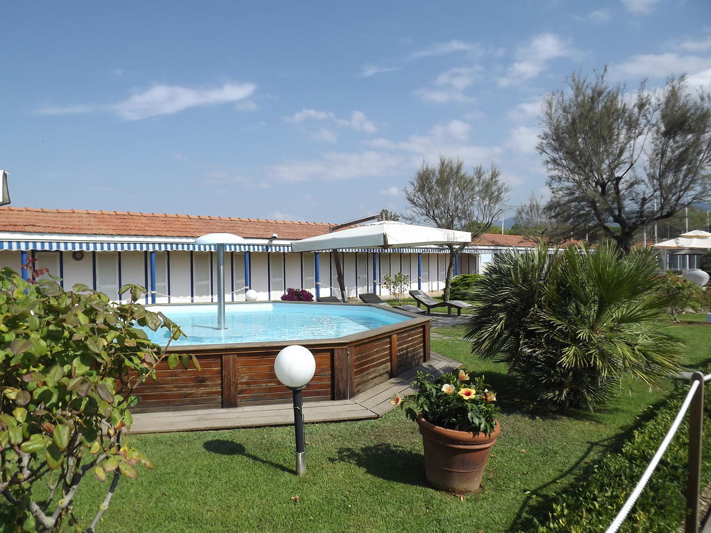 Bed & Breakfast Venezia مارينا دي كارّارا المظهر الخارجي الصورة