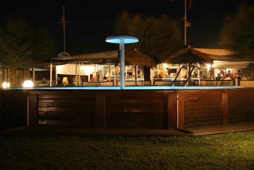 Bed & Breakfast Venezia مارينا دي كارّارا المظهر الخارجي الصورة